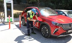 Uraloğlu açıkladı: Elektrikli araç şarj istasyonu 11 bin 500’e, soket sayısı 29 bin 496’ya ulaştı